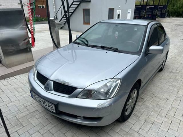 Mitsubishi Lancer - зображення 4