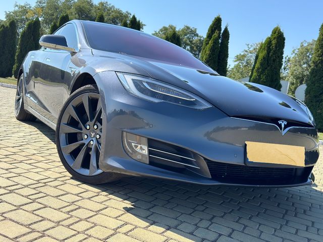 Tesla Model S - зображення 4