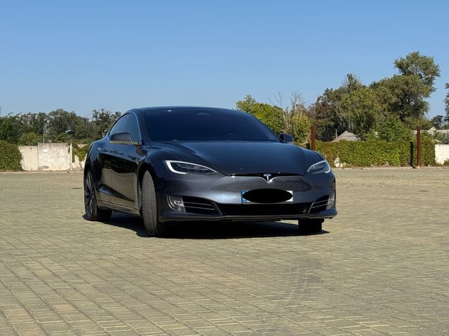 Tesla Model S - зображення 3