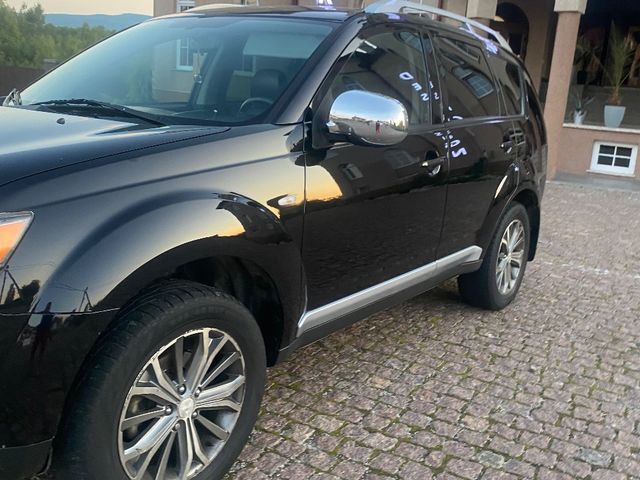 Mitsubishi Outlander - зображення 4