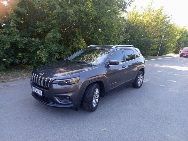 Jeep Cherokee - зображення 3