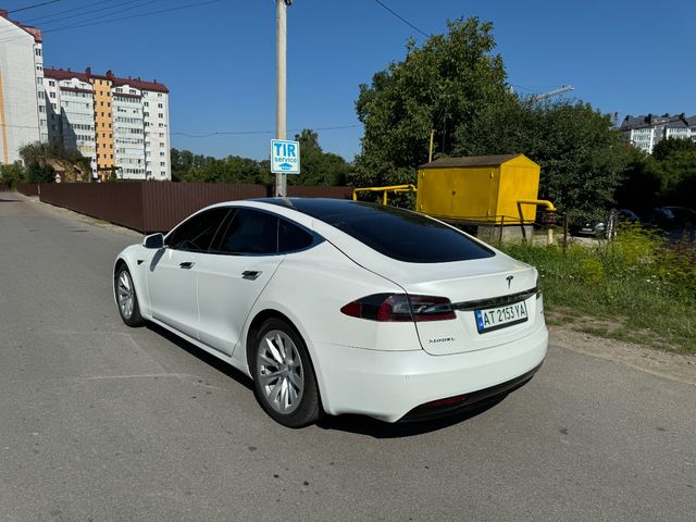 Tesla Model S - зображення 3