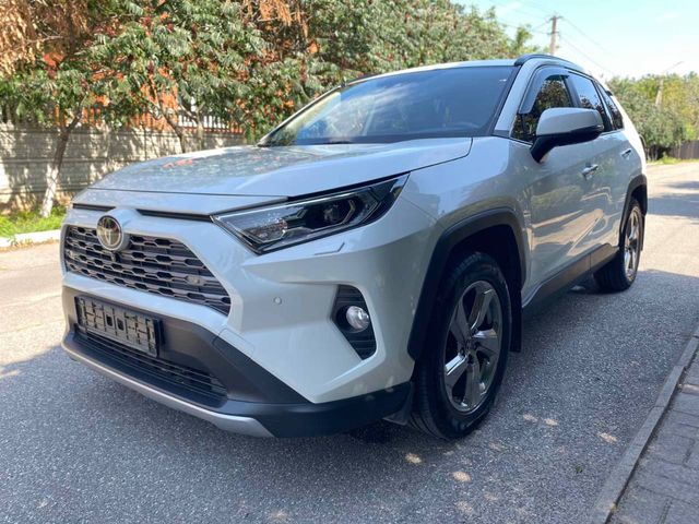Toyota RAV4 - зображення 4