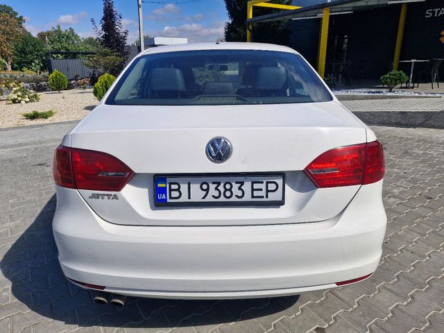 Volkswagen Jetta - зображення 3