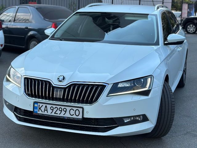 Skoda Superb - фото 1