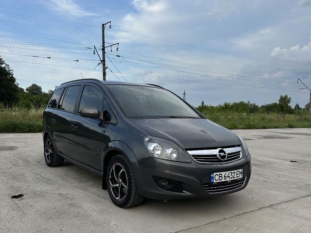 Opel Zafira - зображення 2