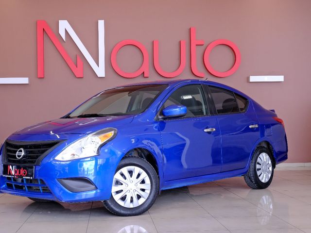 Nissan Versa - зображення 1