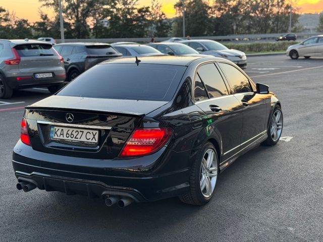Mercedes-Benz C-Класс - зображення 2