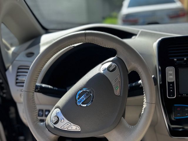 Nissan Leaf - зображення 5