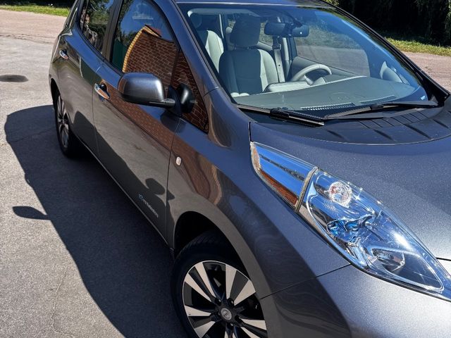 Nissan Leaf - зображення 4