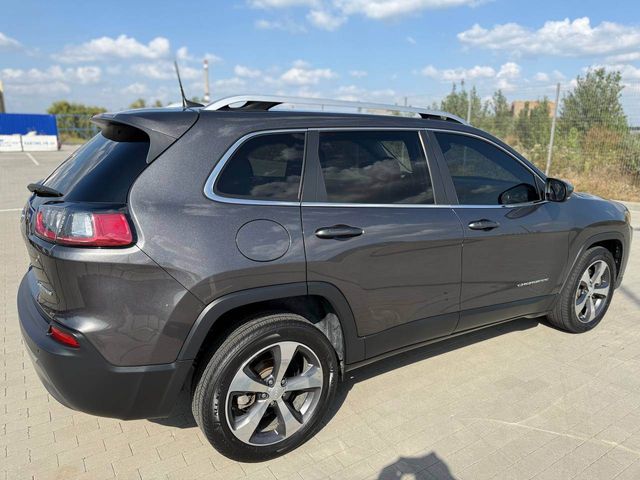 Jeep Cherokee - зображення 4