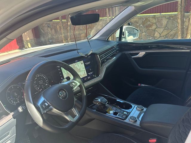 Volkswagen Touareg - зображення 3