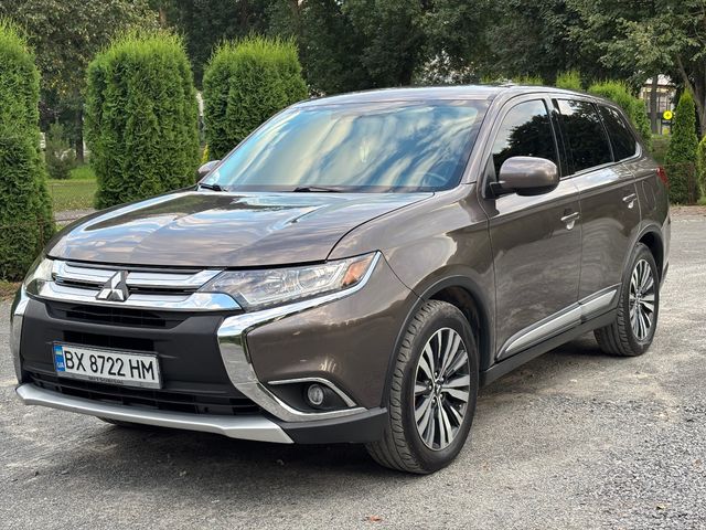 Mitsubishi Outlander - зображення 1