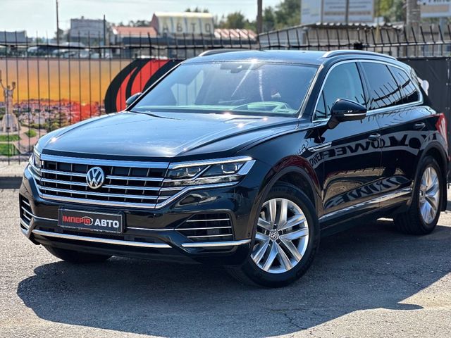 Volkswagen Touareg - зображення 1