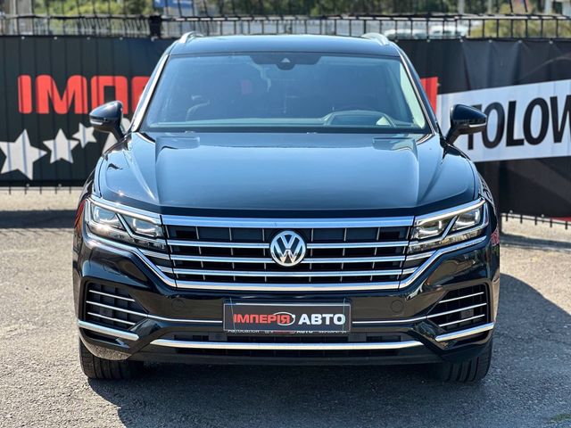 Volkswagen Touareg - зображення 2
