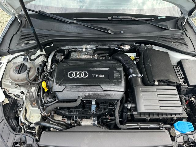 Audi A3 - фото 4