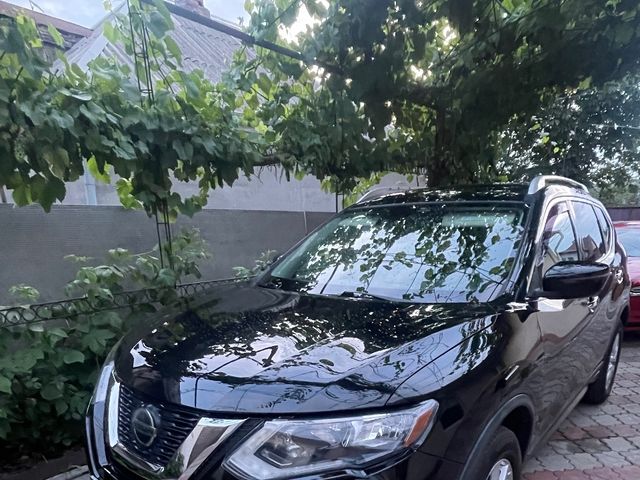 Nissan Rogue - фото 1