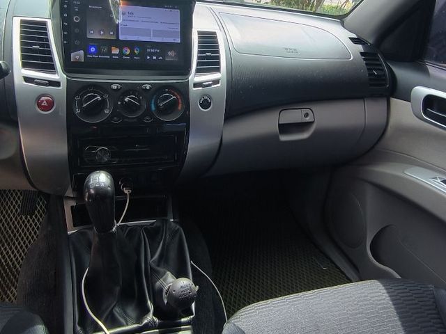 Mitsubishi Pajero Sport - фото 4