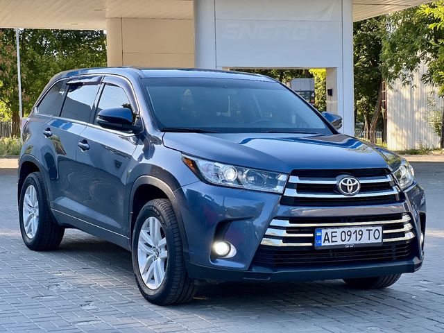 Toyota Highlander - зображення 1