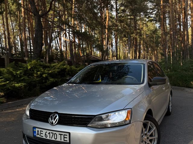 Volkswagen Jetta - зображення 1