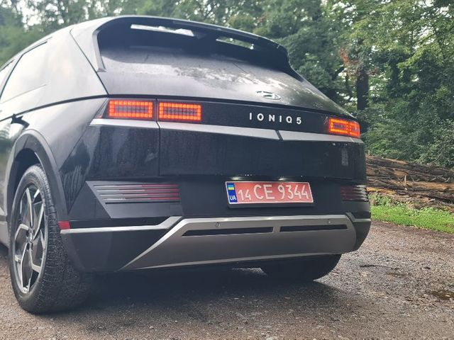 Hyundai IONIQ 5 - фото 3