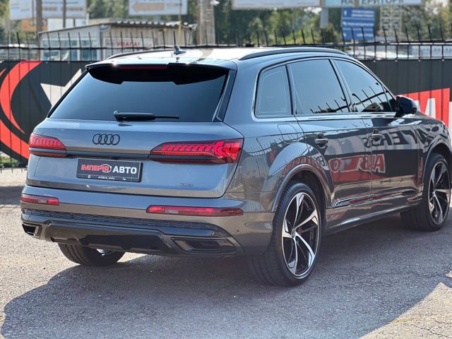 Audi Q7 - зображення 2