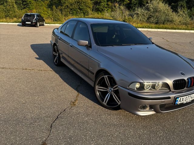 BMW 5 серії - зображення 1