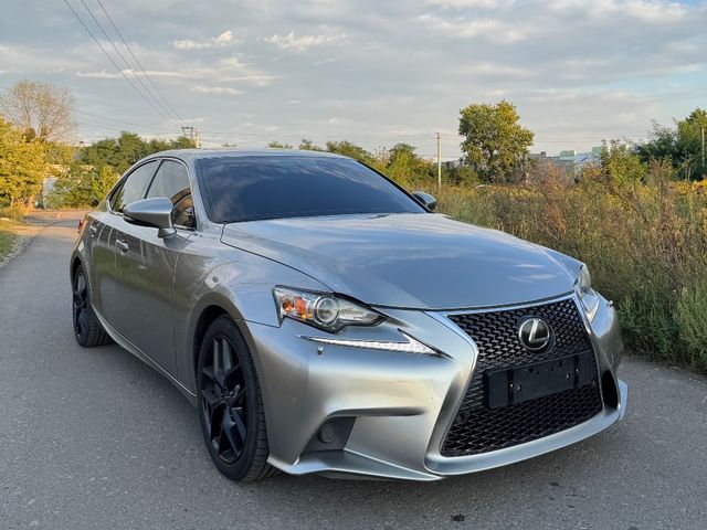 Lexus IS - зображення 5