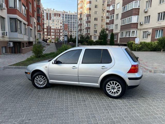 Volkswagen Golf - зображення 4