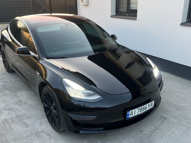 Tesla Model 3 - фото 5