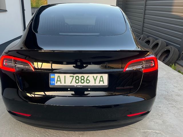 Tesla Model 3 - фото 3