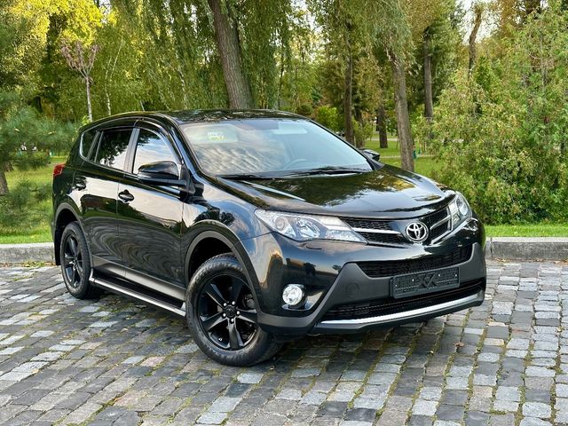 Toyota RAV4 - зображення 2