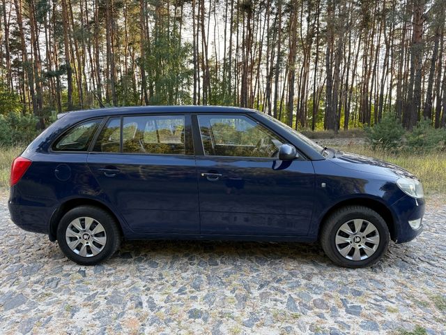 Skoda Fabia - фото 5