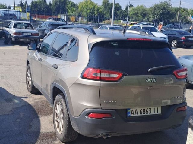 Jeep Cherokee - зображення 1