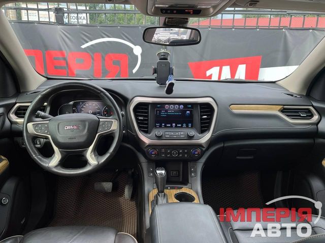 GMC Acadia - фото 5