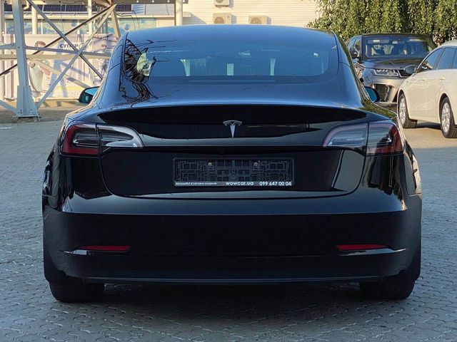 Tesla Model 3 - фото 5