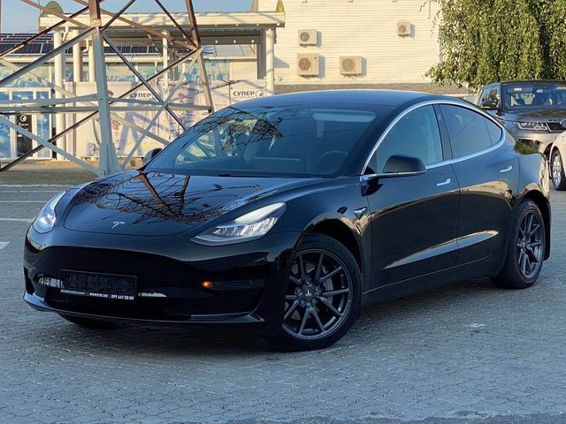 Tesla Model 3 - фото 2
