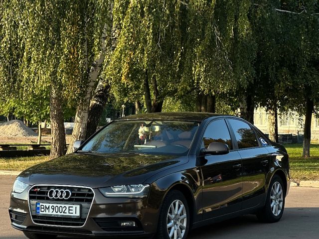 Audi A4 - зображення 1