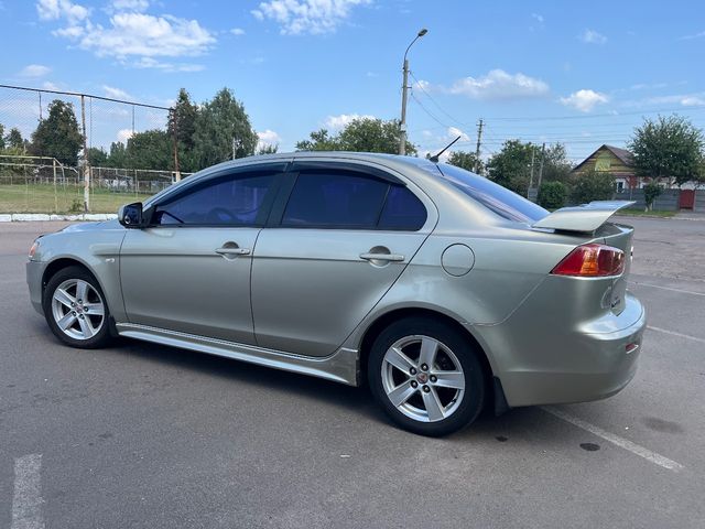 Mitsubishi Lancer - зображення 3