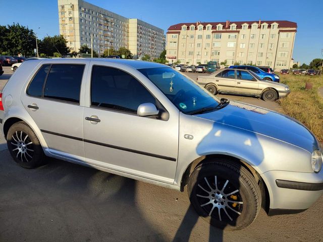 Volkswagen Golf - зображення 3