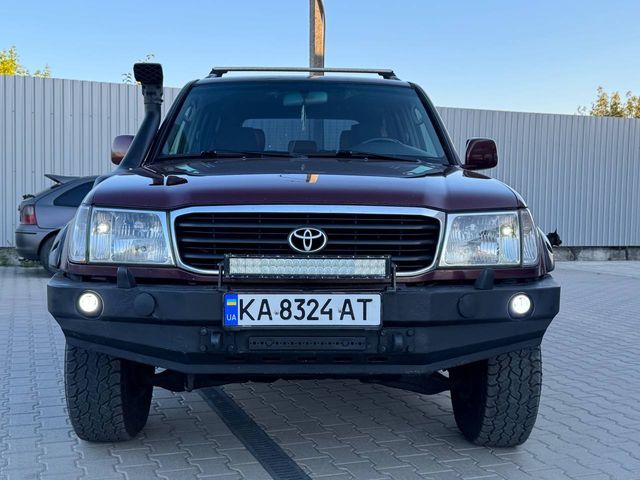Toyota Land Cruiser - зображення 1