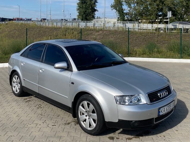Audi A4 - зображення 1