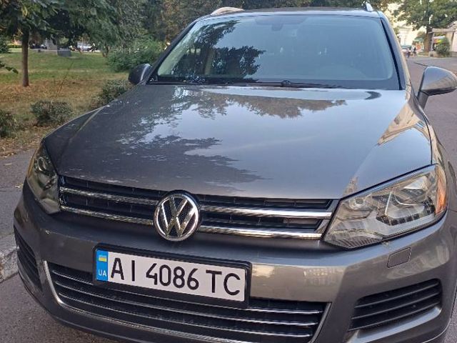 Volkswagen Touareg - зображення 1