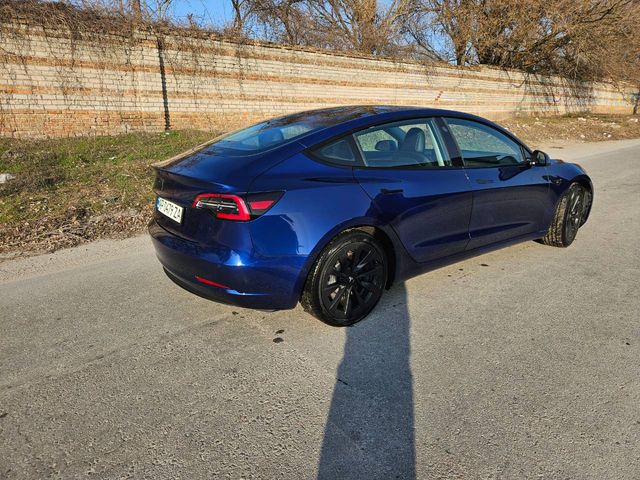Tesla Model 3 - зображення 2