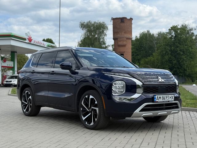 Mitsubishi Outlander - зображення 1