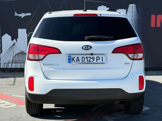 Kia Sorento - фото 4