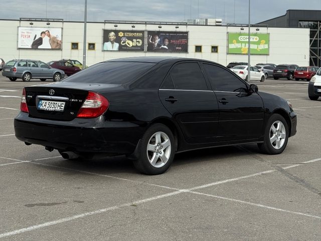 Toyota Camry - зображення 3