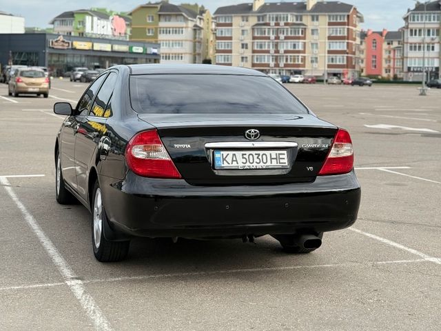 Toyota Camry - зображення 4