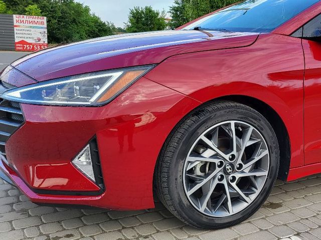 Hyundai Elantra - зображення 1