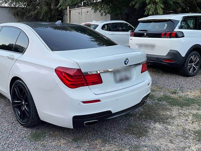 BMW 7 серії - зображення 4